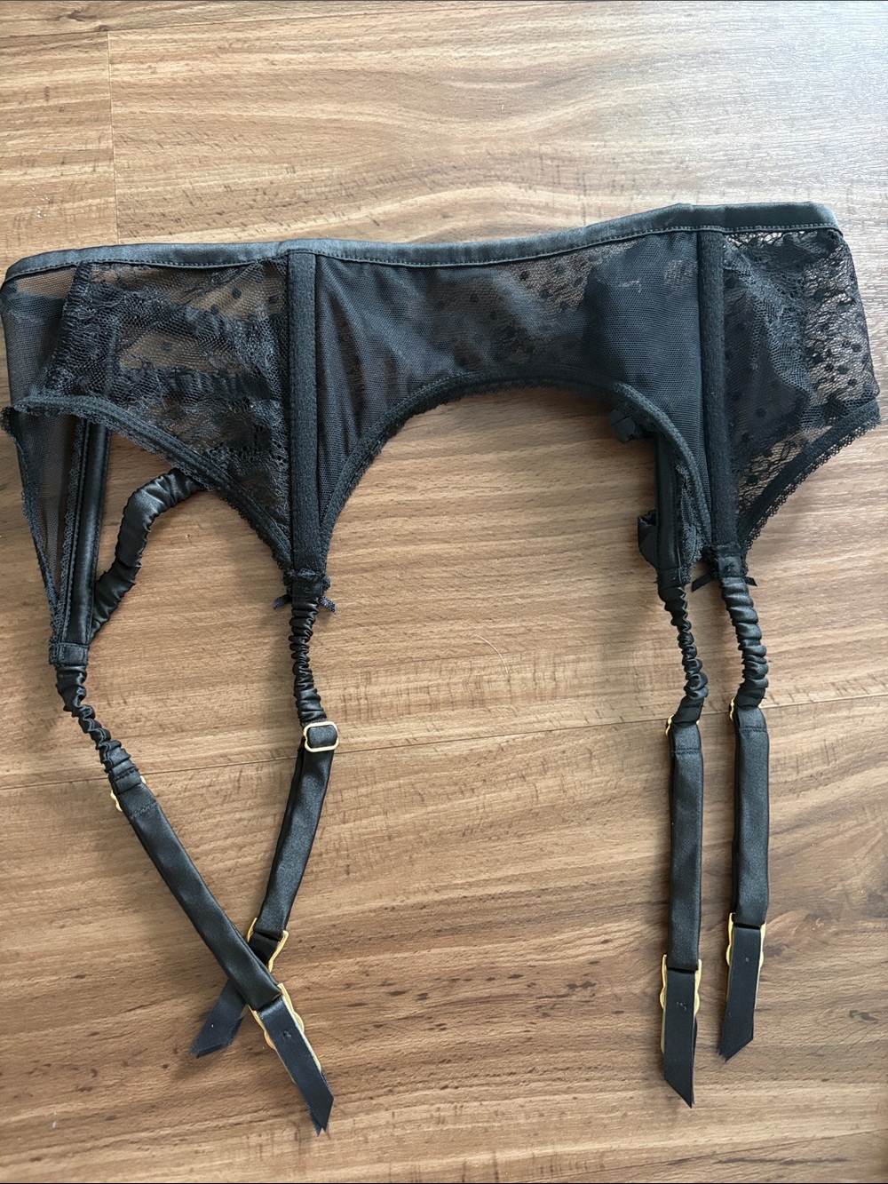 Victoriaโs Secret Black Lace Suspender Garter Belt